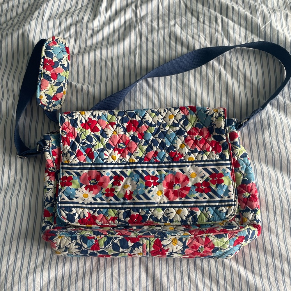 Vera Bradley messenger bag